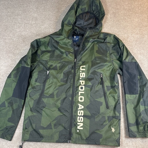 U.S. Polo Assn. Camouflage Green Windbreaker for Men 0106 - Picture 1 of 4